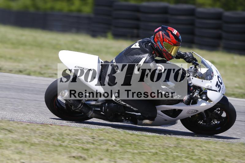 /Archiv-2025/12 30.04.2025 Speer Racing ADR/Gruppe gruen/302
